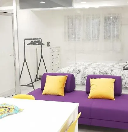 Lägenhet House Fieravecchia *